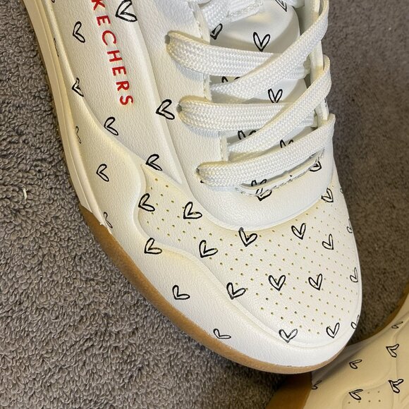 Skechers Street Sneakers Womens Size 8.5 White Hearts James Goldcrown Nib - Picture 5 of 12